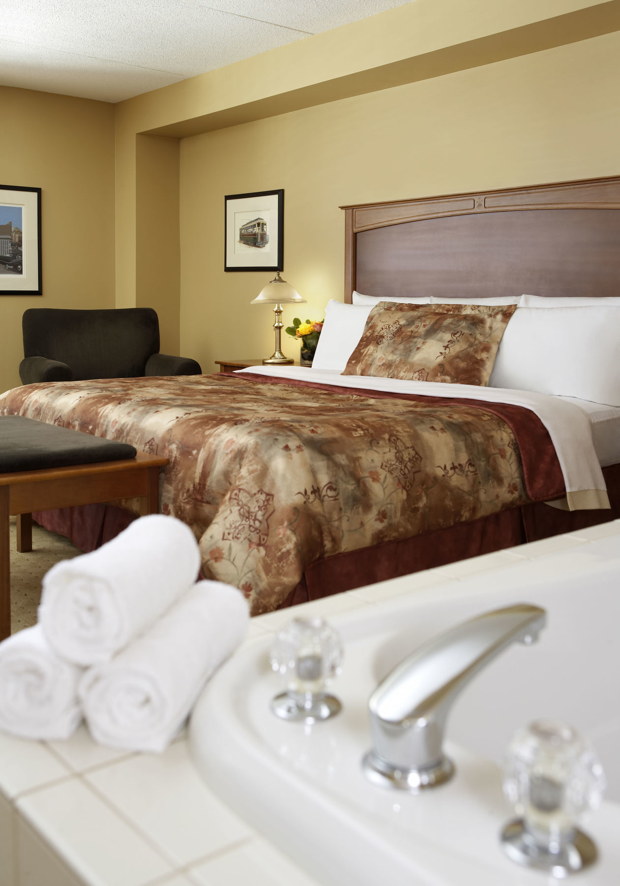 Temple Gardens Hotel & Spa Муус Джоу Екстериор снимка
