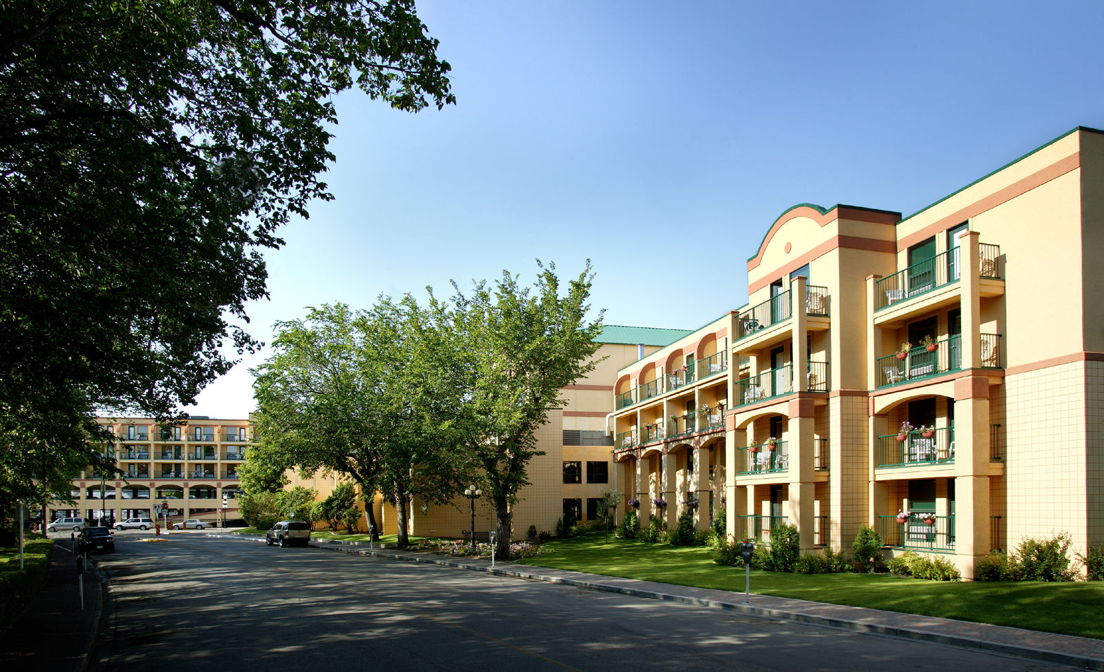 Temple Gardens Hotel & Spa Муус Джоу Екстериор снимка